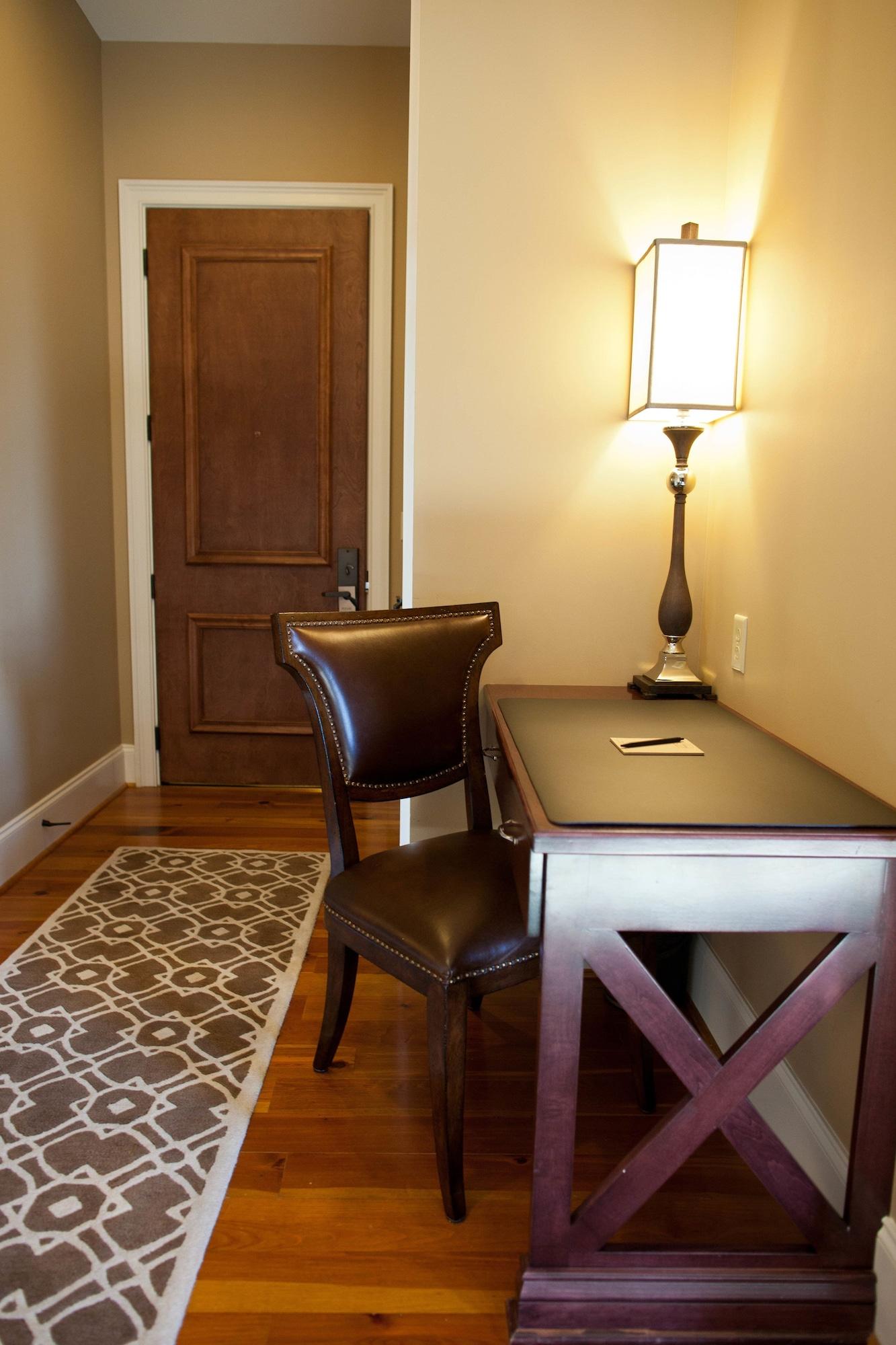 Bleckley Inn Anderson Bagian luar foto