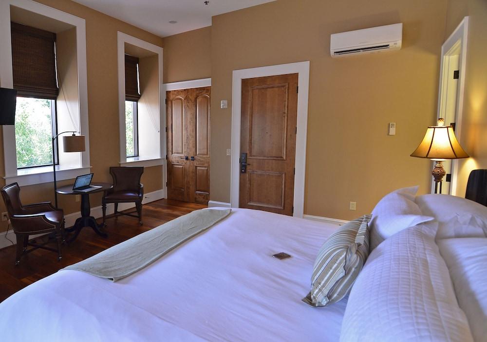 Bleckley Inn Anderson Bagian luar foto