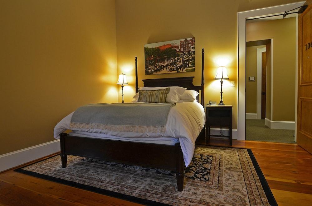 Bleckley Inn Anderson Bagian luar foto